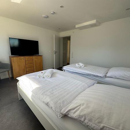 W&P Living Wohnung Mit Ausblick - Parkplatz Biberbach  エクステリア 写真