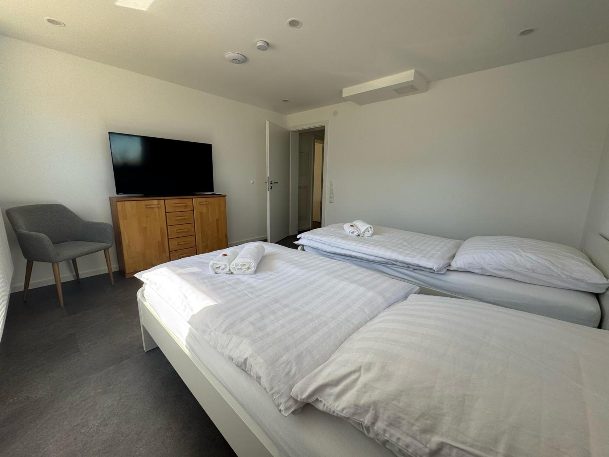 W&P Living Wohnung Mit Ausblick - Parkplatz Biberbach  エクステリア 写真